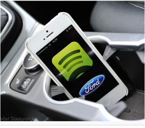 Spotify-Dienst im Ford EcoSport (Quelle: Ford)