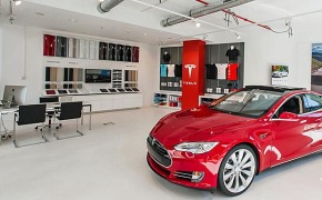 Tesla modernisiert Showrooms in Frankfurt und München (Quelle: Tesla)